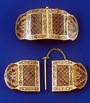 anglo_saxon_shoulder_clasp-3226270