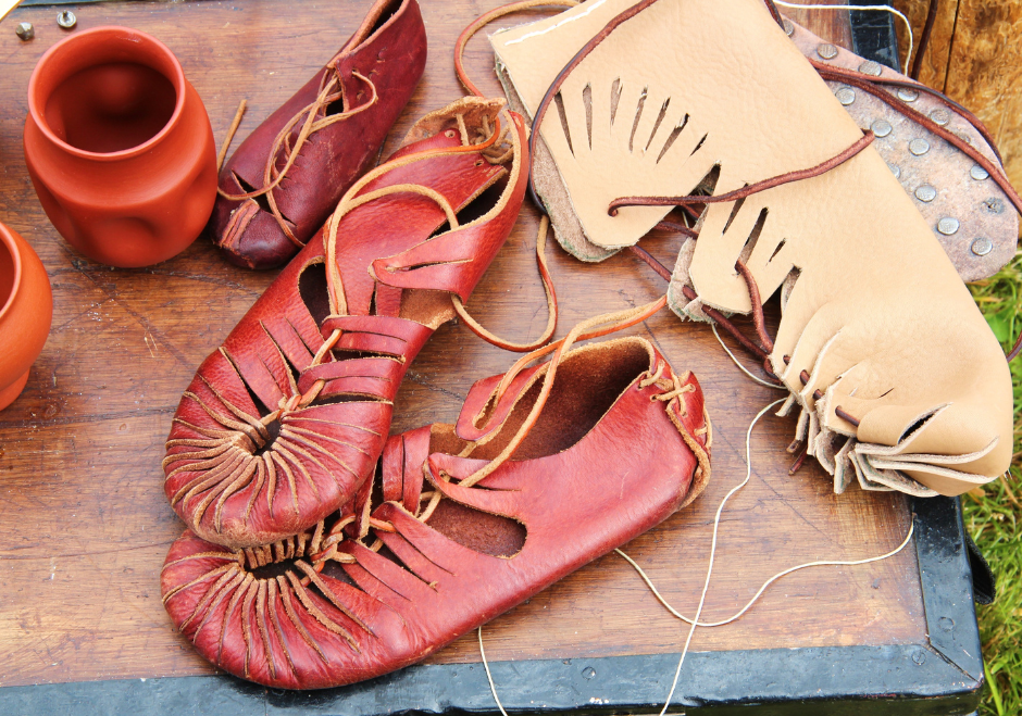 roman-sandals-6781784